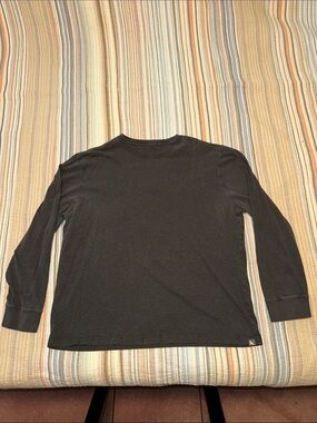 Eddie Bauer Men's charcoal Long-Sleeve Crew Tee